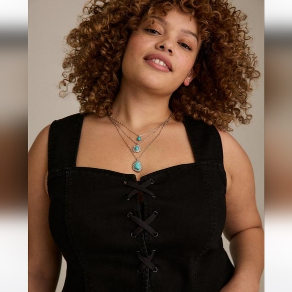 torrid Tops - 💥Sale💥NWOT Torrid Black Festi Lace Up Corset Top
